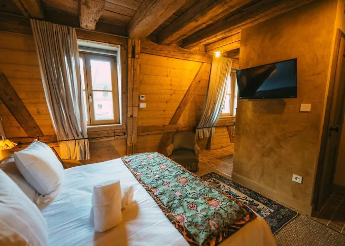 Santolina Etrusca Bed And Breakfast, Sauna, Hammam, Jacuzzi بيت للعطل *
